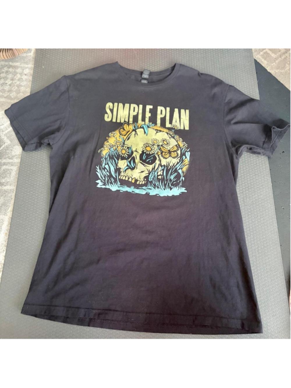 Simple Plan Floral Skull Graphic 2026 Tour Shirt (Large)